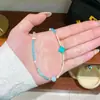 Collar de Cuatro Hojas Fresco de Verano, de Moda, Exquisito y Versátil, con Piedras Naturales y Perlas, Cadena para Clavícula de Lujo Ligero de Nicho con Temperamento para Mujeres