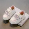 Tênis Casuais Femininos 2026 Primavera Novo Desenho My Melody Solado Macio Antiderrapante Respirável Decoração de Frutas com Velcro