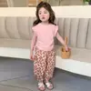 Conjunto de Verano para Niñas 2026 Nuevo Estilo Mangas Volantes Pantalones Anti-Mosquitos Conjunto de Dos Piezas para Niñas, Ropa de Verano Elegante y Ligera