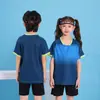 Nova Roupa Esportiva Traje de Badminton para Meninos e Meninas, Uniformes de Tênis de Mesa e Tênis de Secagem Rápida com Manga Curta, Uniformes de Vôlei com Números Impressos