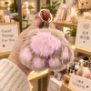 Peluche de imitación de visón, muñeco lindo de pata de gato, bolso con corazón de niña, colgante, bolsa de pata de felpa, colgante para llavero de coche