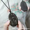Bodhisattva Ajedrez Carvado de Madera de Águila 461 Colgante Unilateral Marca Zaki Estilo Chino Juguete de Madera de Mano para Colgar en el Cuello