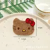 Boneca de Desenho Animado Kt Cat Acessórios de Pelúcia Roupas Infantis Sapatos Meias Broches Acessórios Decoração de Bolsa Materiais Atacado