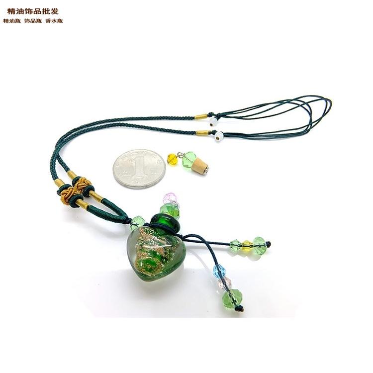 中国精油饰品网心形翠绿色金莎细双扣绳项链1.jpg