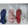 Sapatos de Malha Grande Tamanho 42 para Exportação, Sandálias Respiráveis Perfuradas Planas com Strass 2026, Sandálias Leves Confortáveis Respiráveis Vazadas