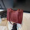 Bolso de Mano Vintage de Gran Capacidad para Mujer 2026 Nuevo Modelo Tendencia Nicho Viajero Celebridad de Internet Bolso de Mano Más Vendido