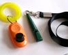 Con cordón silbato para perros de plástico silbato para perros entrenamiento silbato para perros silbato anillo para mascotas entrenador de perros clicker