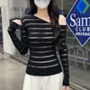 Blusa de Tricô Cor Sólida Vazada com Ombro Assimétrico para Mulheres, Novo Estilo Coreano de Outono, Tecido Transparente Tendência de Nicho, Blusa com Visual Jovem de Alta Qualidade