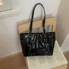 Bolsa Tote de Gran Capacidad para el Trabajo y los Viajes Diarios, Nuevo Estilo Casual Versátil 2026, Bolso de Hombro Súper Popular