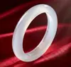 Jingde Jewelry Pulsera de Ágata Blanca Natural Barra Redonda Pulsera de Calcedonia Luna Blanca para Mujer Joyería Regalo Venta al por Mayor