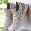 Primavera Old Beijing Cloth Shoes Sapatos Masculinos Sapatos Casuais Masculinos Meia-idade e Idosos Malha Respirável Tênis Sapatos de Caminhada para Idosos