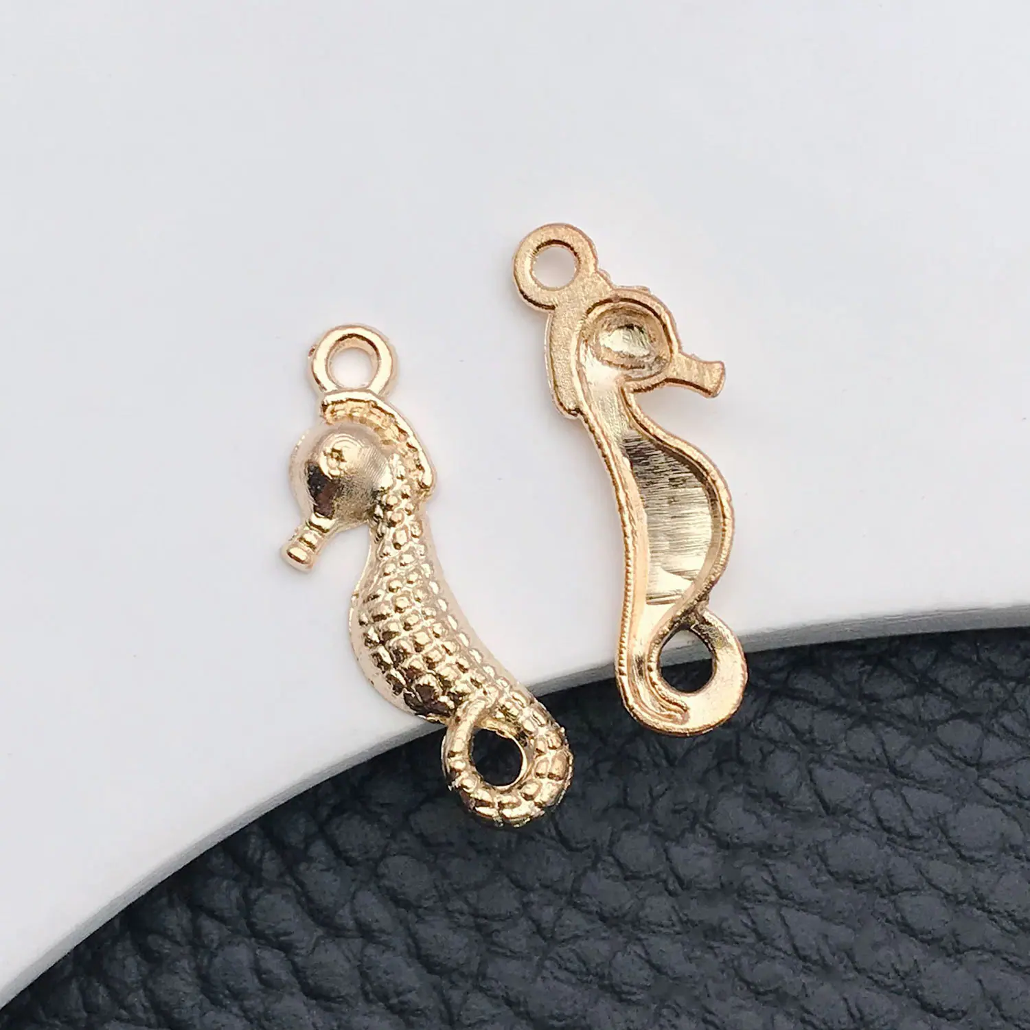 18266-kc金锌合金海洋海马7x23mm-0.6g