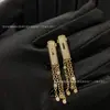 Versión de Gama Alta de Aretes de Hebilla de Cinturón Love Kel Letra H Aretes con Borlas Nariz de Cerdo Clásica Seiko Completo de Diamantes Aretes de Gama Alta