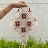 Faixa de Cabeça de Tricô Xadrez Transfronteiriça Lenço de Triângulo Vazado Faixa de Cabeça de Crochê com Flores Faixa de Cabeça de Espessura Qualidade Estilo Pastoral Francês