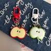 Llavero de Rodaja de Manzana Roja y Verde Simulado Accesorios Colgantes Creativos para Bolsos Accesorios de Joyería Colgante de Alto Valor Colgante
