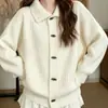 2026 Cardigan de Tricô com Gola Lapela e Botões de Chifre Estilo Suave Feminino Outono Inverno Novo Costela Vertical Solto Macio Fofo Casaco Suéter