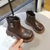Botas femininas, sapatos infantis, coleção primavera/outono 2026, estilo novo, botinhas infantis, botinhas de couro, Botas Martin de outono, botinhas de princesa