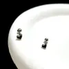 Pendientes de Acero de Titanio Personalizados Versátiles Trébol de Cuatro Hojas Amor Alto Lujo Ligero Exquisitos Moda Lujo Ligero Pendientes Mori para Mujer