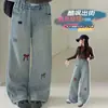 Roupas Infantis para Meninas, Calças para Crianças Médias e Grandes, Jeans Casual Bordado com Laço 2026 Nova Coleção Primavera e Outono para Alunos do Ensino Fundamental
