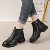 Botines retro y elegantes para mujer, colección de invierno 2026, con cordones, suelas antideslizantes, forro suave de algodón para abrigar y un diseño de cuero a la moda