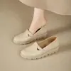 Moda Casual Nova Primavera/Verão 2026 Mocassins de Solado Grosso Sapatos Versáteis para Mães de Meia-Idade e Idosas Comércio Transfronteiriço