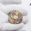 Lindo Broche Flor Bola Insignia Personalizada Decoración para Mochila de Primaria Colgante para Ropa Estilo Japonés Harajuku Insignia de Pin