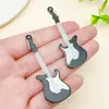 Mix de 5 Pingentes Coloridos de Acrílico de Mini Guitarra Musical Artificial para Chaveiro, Pulseira, Colar, Acessórios de Joia DIY