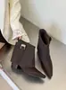 Botines de mujer con tacón alto grueso, estilo nuevo, caña corta con hebilla de cinturón, ajuste ceñido, estilo europeo y americano, punta fina, otoño negro