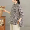 Foto Real da Nova Camisa Floral de Algodão Veludo Primavera e Verão para Mulheres, Corte Solto, Mangas Três Quartos, Gola V, Top Estiloso, Camisa Estampada