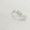 Anillo Abierto de Oro de Doble Capa con Líneas Irregulares para Mujer Anillo Personalizado Fábrica Venta al por Mayor