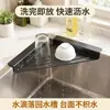 Estante de esquina para escurrir el fregadero de la cocina, estante de esquina para guardar paños de cocina y trapos, estante multifuncional