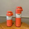 Botella de agua deportiva para exteriores TYESO para hombres y mujeres, taza aislada de gran capacidad con asa conveniente, taza portátil