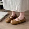 Zapatos retro de hada Mary Jane franceses para mujer, moda primavera-verano 2026 estilo nuevo, sensación de alta gama, adecuados para faldas, zapatos bajos de cuero con suelas suaves