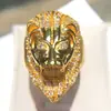 Anillo Dominante de Cabeza de León con Diamantes de Zirconia Dorada Completa, Estilo Europeo y Americano Transfronterizo, Estilo Hip-Hop