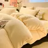 Conjunto de Cama de Veludo Leite Outono e Inverno Conjunto de Quatro Peças Peça Única Capa de Edredom Espessa de Fleece Coral Dupla Face Lençol de Flanela Conjunto de Três Peças
