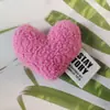 22 Invierno Lana de Cordero Imitación Corazón Rizado Accesorios Funda para Teléfono Móvil Joyería Algodón de Felpa Relleno Zapatos Estéreo y Calcetines y Sombreros