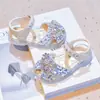 Sandálias Infantis Meninas Sapatos de Princesa Verão 2026 Nova Moda Estilo Coreano Bico Fechado Solado Macio Sapatos de Cristal para Bebês Meninas