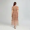 2026 Novo Modelo Elegante Estilo Socialite Comércio Exterior Transfronteiriço Moda Feminina, Vestido Camadas de Luxo Leve com Decote V Formato de Pera Francesa de Alta Qualidade