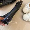 Primer Encuentro Temporada Aumento de Altura Moño Remache Zapatos Planos Slip-On Otoño Nuevos Versátiles para Viaje Zapatos de Ballet para Mujer