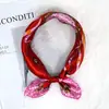 Lenço Quadrado Estampado em Corrente de Cetim 50 Cores Moda de Alto Padrão Versátil Profissional Comissária de Bordo Atendimento ao Cliente Lenço Decorativo Lenço de Seda