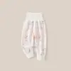Camisa de otoño A-class de algodón puro sin costuras para niños, top ajustado de algodón para bebé para otoño e invierno, cárdigan de hombro para niños y niñas