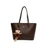Bolsa Tote Casual de Gran Capacidad para Mujer 2026 Invierno Nuevo Estilo Versátil de Moda de Gama Alta para Hombro o Axila