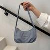 2026 Nuevo Bolso de Verano Estilo Coreano Texturizado para la Axila, Bolso Cruzado de Hombro Único Casual Tipo Nube, Elegante Bolso de Media Luna, Transfronterizo