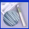 Venta al por mayor de fabricantes de productos de belleza: tubos de empaque para agujas de acné, tubos de almacenamiento especiales, tubos de empaque para lápices de cejas, tubos de vidrio en stock