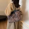 Bolso de Mujer Transfronterizo Bolso Retro con Estampado de Leopardo Bolso de Mano Trendy 2025 Nuevo Otoño e Invierno Bolso de Hombro Bolso Tote de Gran Capacidad