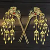 Maquillaje de Concubina Imperial Estilo Chino y Vestimenta Antigua Dinastía Ming Hanfu Tocado de Corona de Fénix Pasador de Pelo Tocado de Noble Dama Pasador de Pelo con Borla Pasador de Corte Accesorios