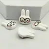 Coelho de Desenho Animado Fofo Usando Óculos Acessórios de Resina Joias DIY Cola de Creme Grampo de Cabelo Capa de Celular Fivela de Sapato Material