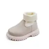 Zapatos de algodón tipo mocasín con forro de lana para bebé, botas estilo Martin de cuero para niña, botas de algodón nuevas de invierno 2026, botines antideslizantes