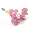 Buquê de margaridas artificiais em estoque, flores de grama pequenas estilo ins, flores artificiais realistas de alta qualidade, materiais de decoração para caixa de presente, cabeças de flores