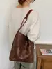 Bolso de hombro de moda y de alta gama 2026 otoño/invierno, gran capacidad, moderno, comercio electrónico transfronterizo, transmisión en vivo, Viento del Sur